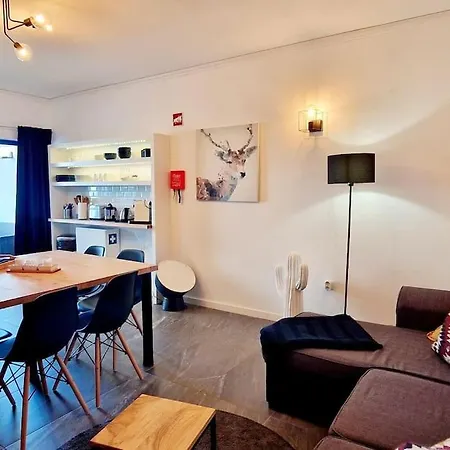 Cosy Flat A Few Steps Away From The Beach פורטימאו